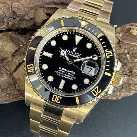 rolex submariner or jaune